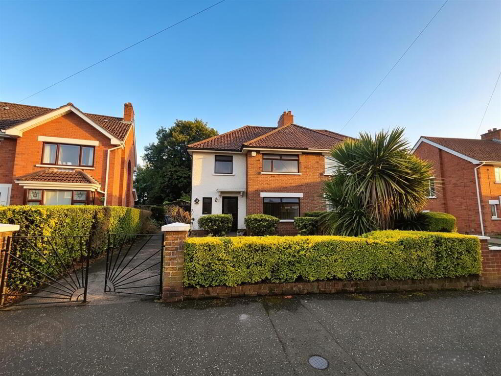 18 Dunlambert Park, Belfast, BT15 3NJ