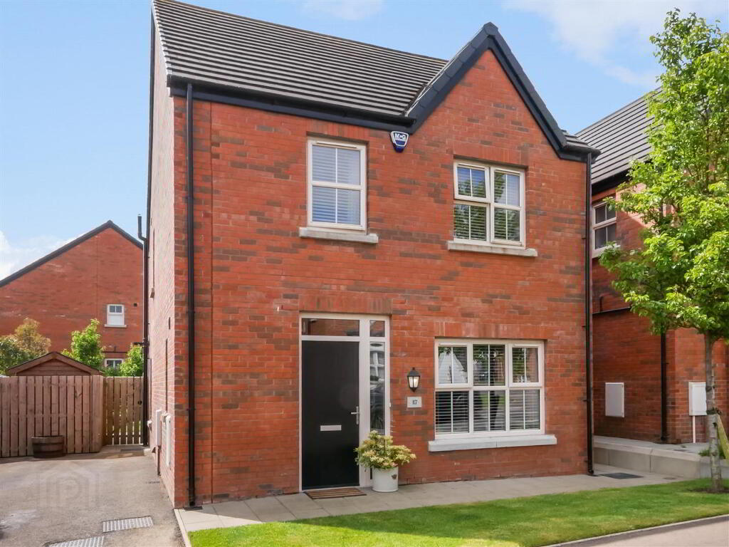 17 Black Quarter Meadow, Carryduff, Belfast, BT8 8GF