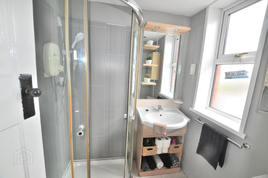Photo 14 of 426 Castlereagh Road, Belfast