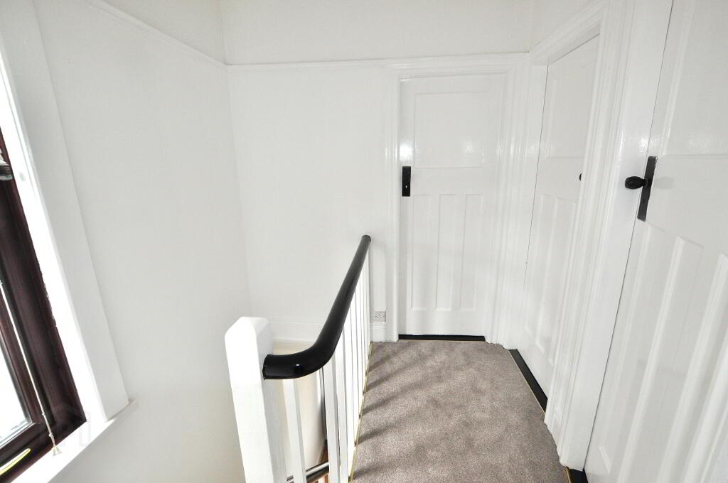 Photo 12 of 426 Castlereagh Road, Belfast