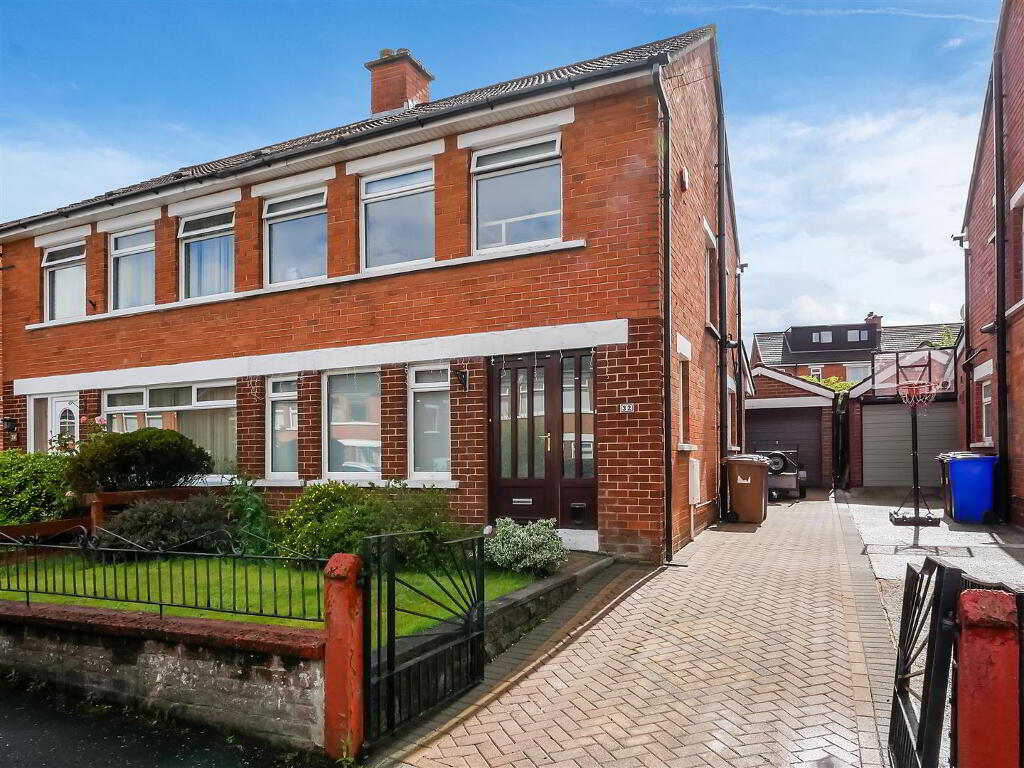 32 Merok Gardens, Cregagh, Belfast, BT6 9NA