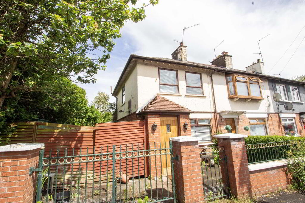 30 St. James's Road, Belfast, BT12 6EA