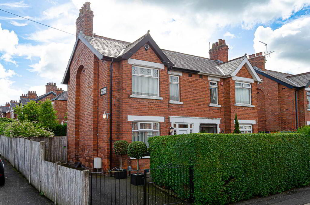 2 Gibson Park Gardens, Cregagh Road, Belfast, BT6 9GN