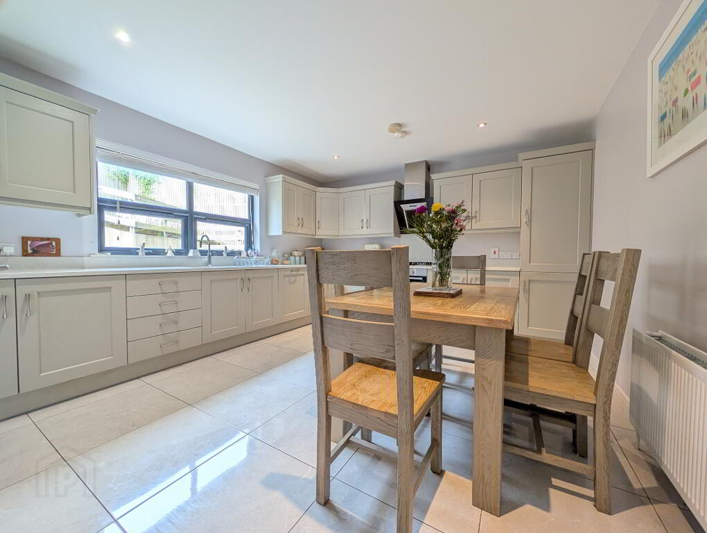 Photo 8 of 5 Dundrinne Close, Castlewellan