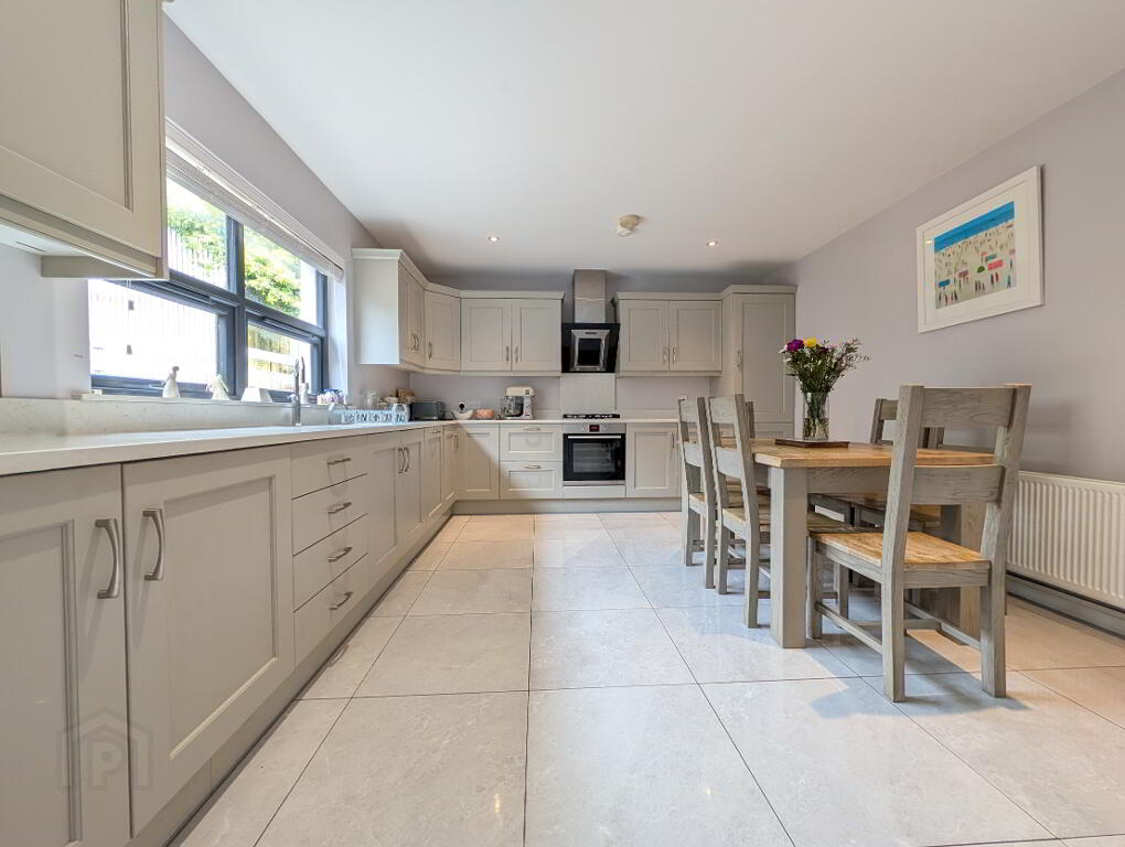 Photo 9 of 5 Dundrinne Close, Castlewellan
