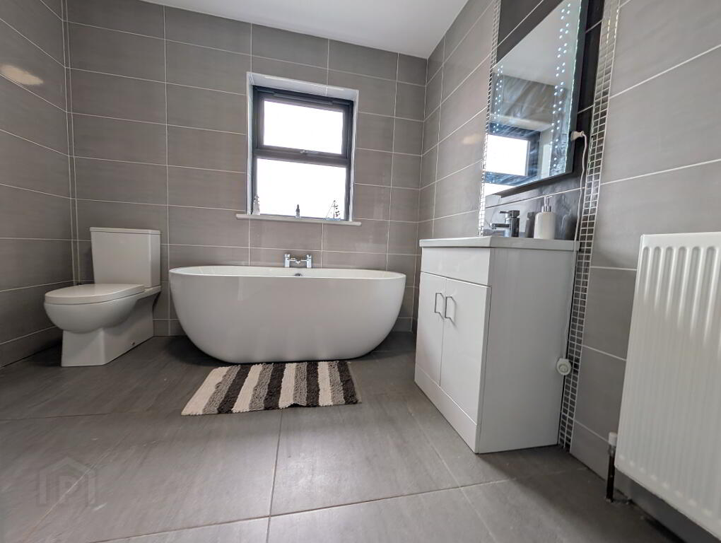 Photo 19 of 5 Dundrinne Close, Castlewellan