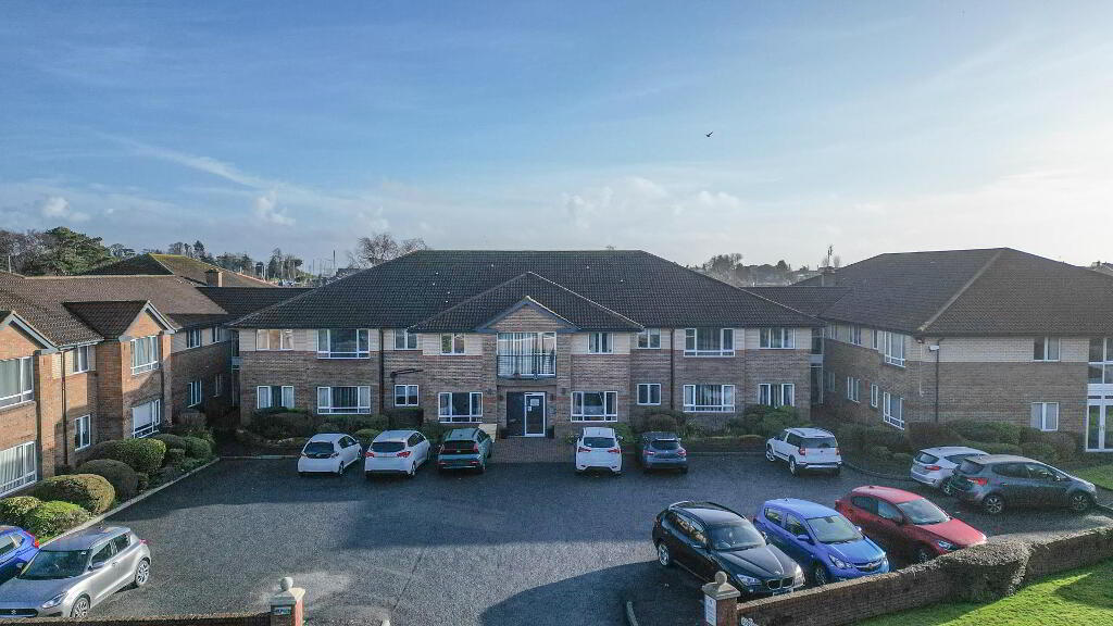 8 Roseville Apartments, Bangor, BT19 1DZ