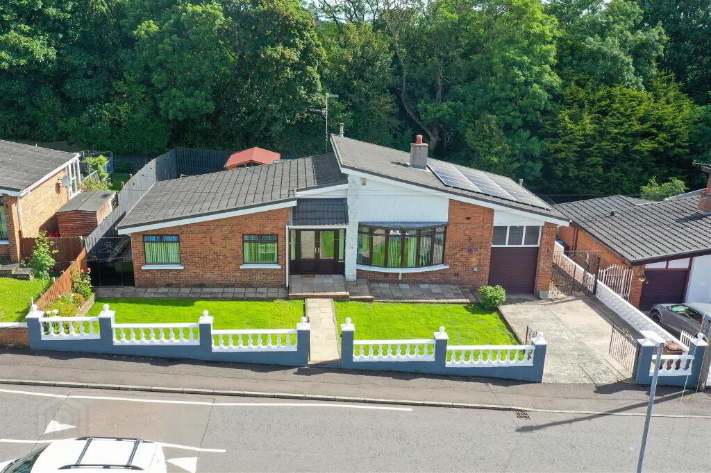 69 Glengoland Park, Stewartstown Road, Dunmurry, Belfast, BT17 0JB