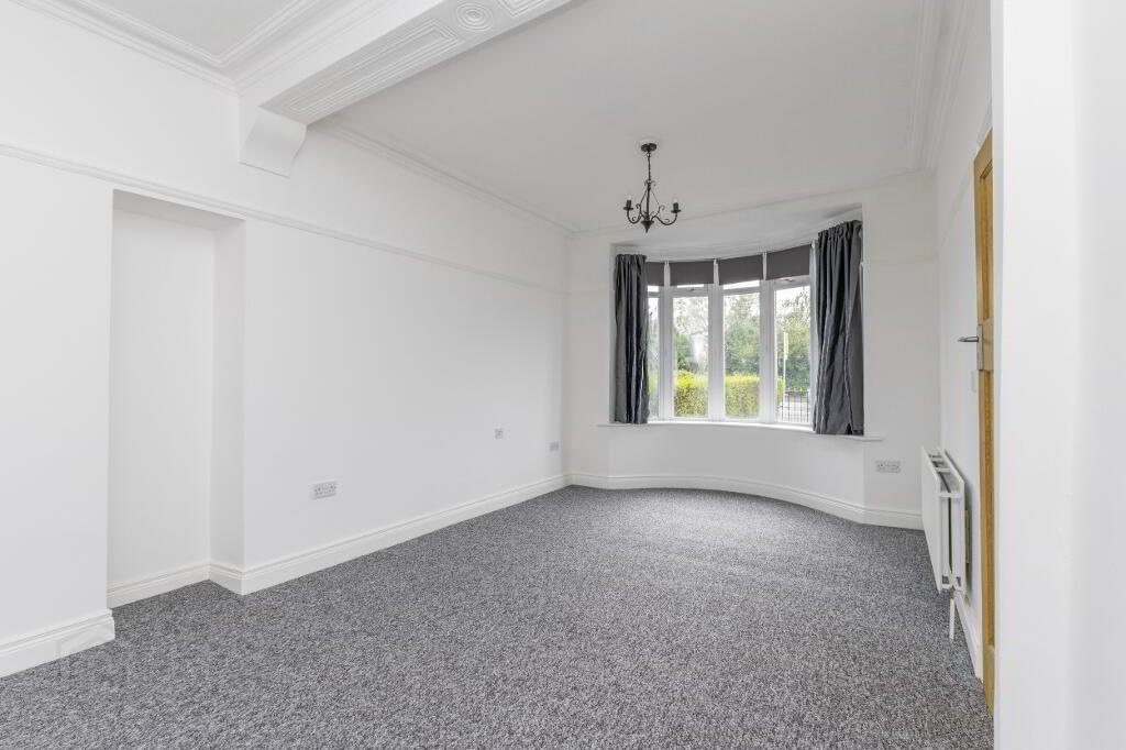 Photo 6 of 428 Castlereagh Road, Belfast