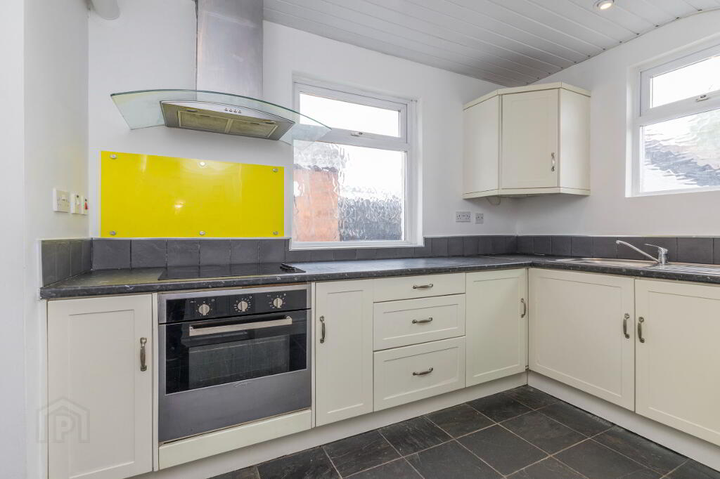 Photo 10 of 428 Castlereagh Road, Belfast