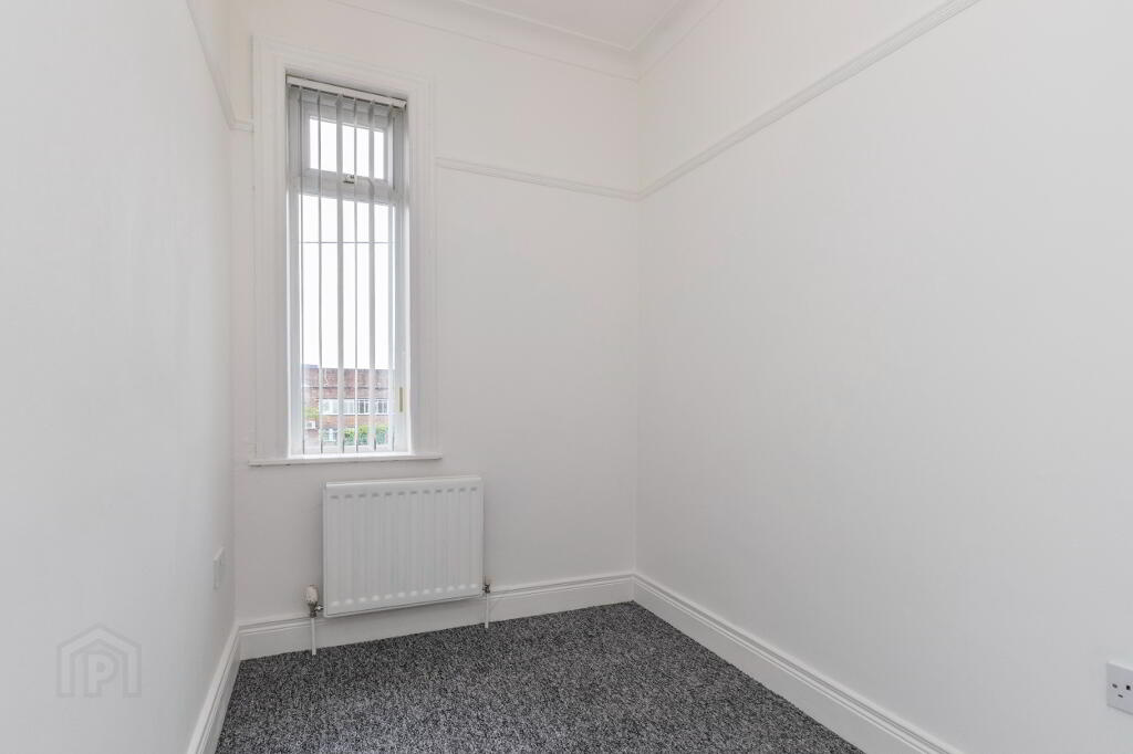 Photo 22 of 428 Castlereagh Road, Belfast