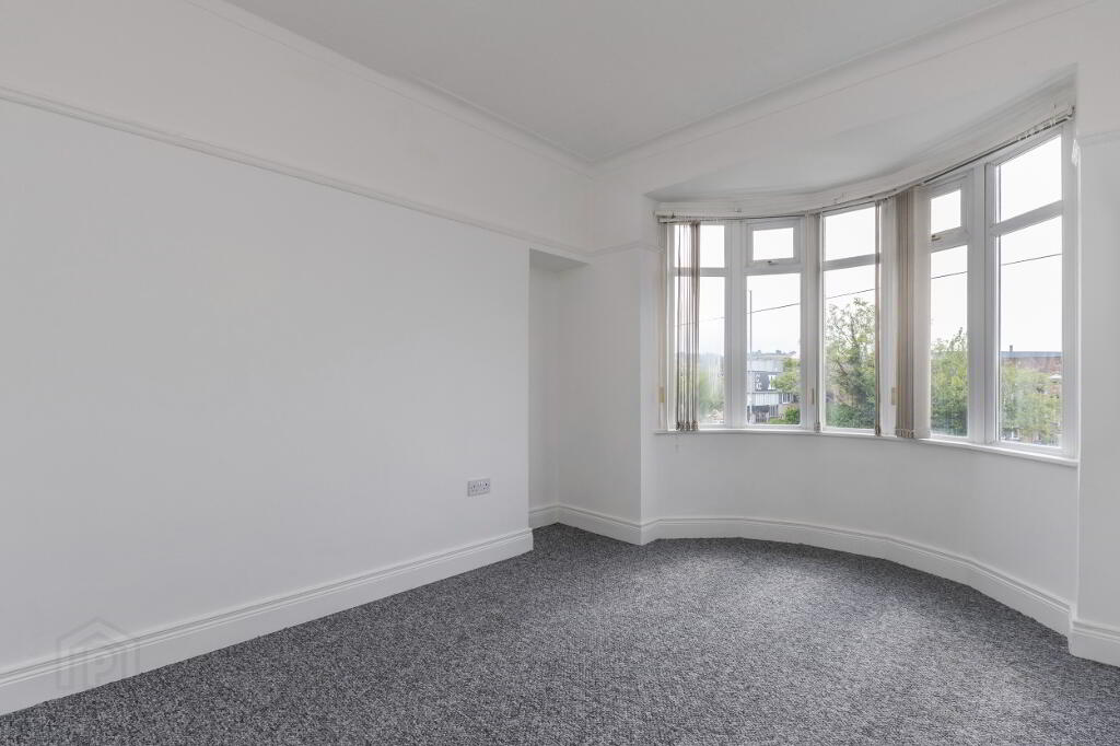 Photo 16 of 428 Castlereagh Road, Belfast