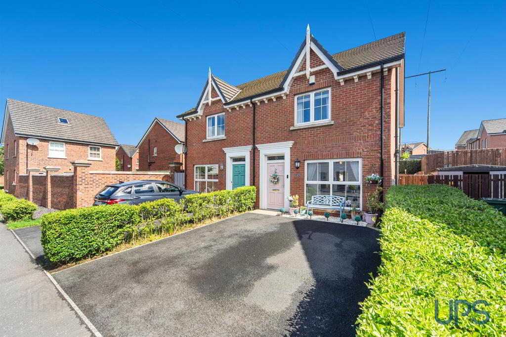 12 Sir Richard Wallace Road, Lisburn, BT28 3ZH