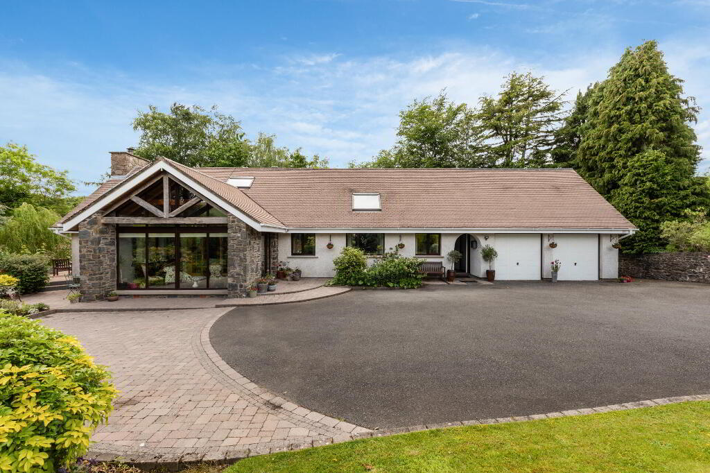 171 Ballylesson Road, Belfast, BT8 8JU