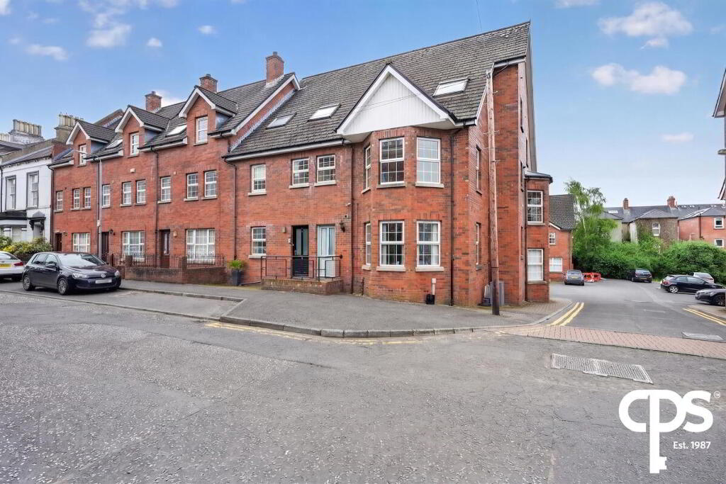 32B Ashley Avenue, Belfast, BT9 7BT