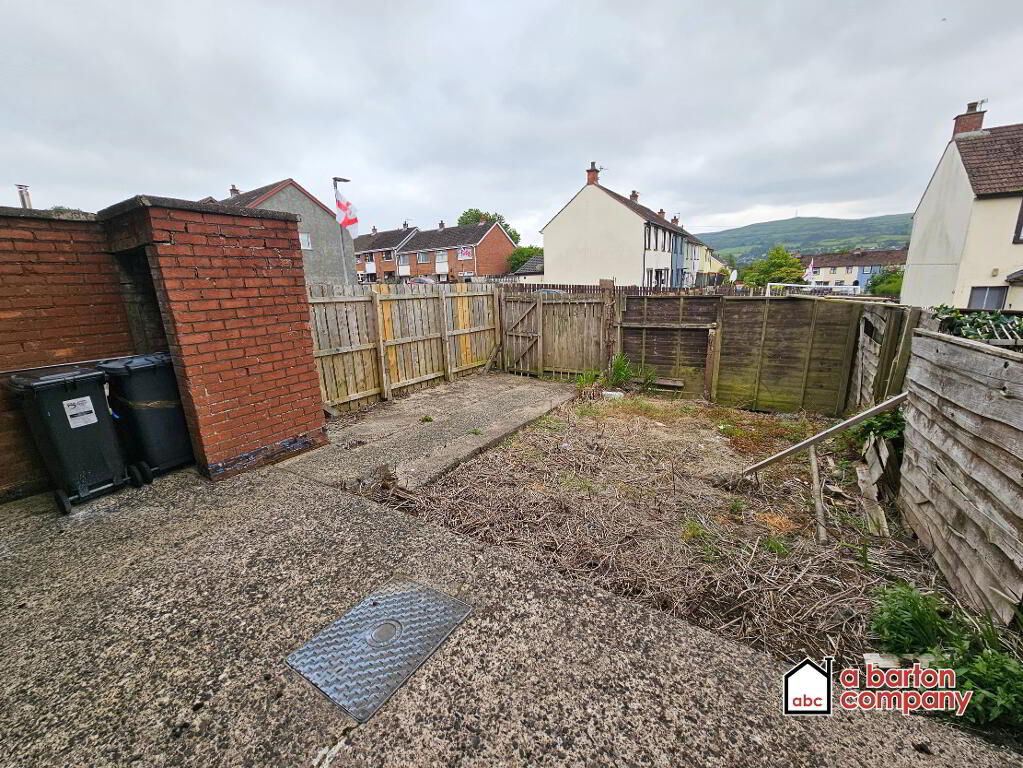 Photo 14 of 33 Queens Crescent, Glengormley, Newtownabbey