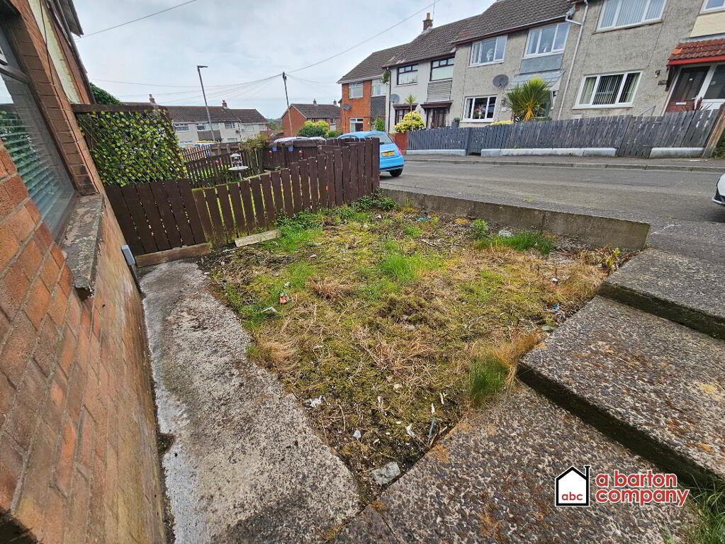 Photo 15 of 33 Queens Crescent, Glengormley, Newtownabbey