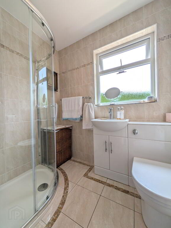 Photo 16 of 18 Kinghill Avenue, Newcastle