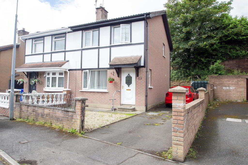 22 Hazelwood Avenue, Stewartstown Road, Belfast, BT17 0SY