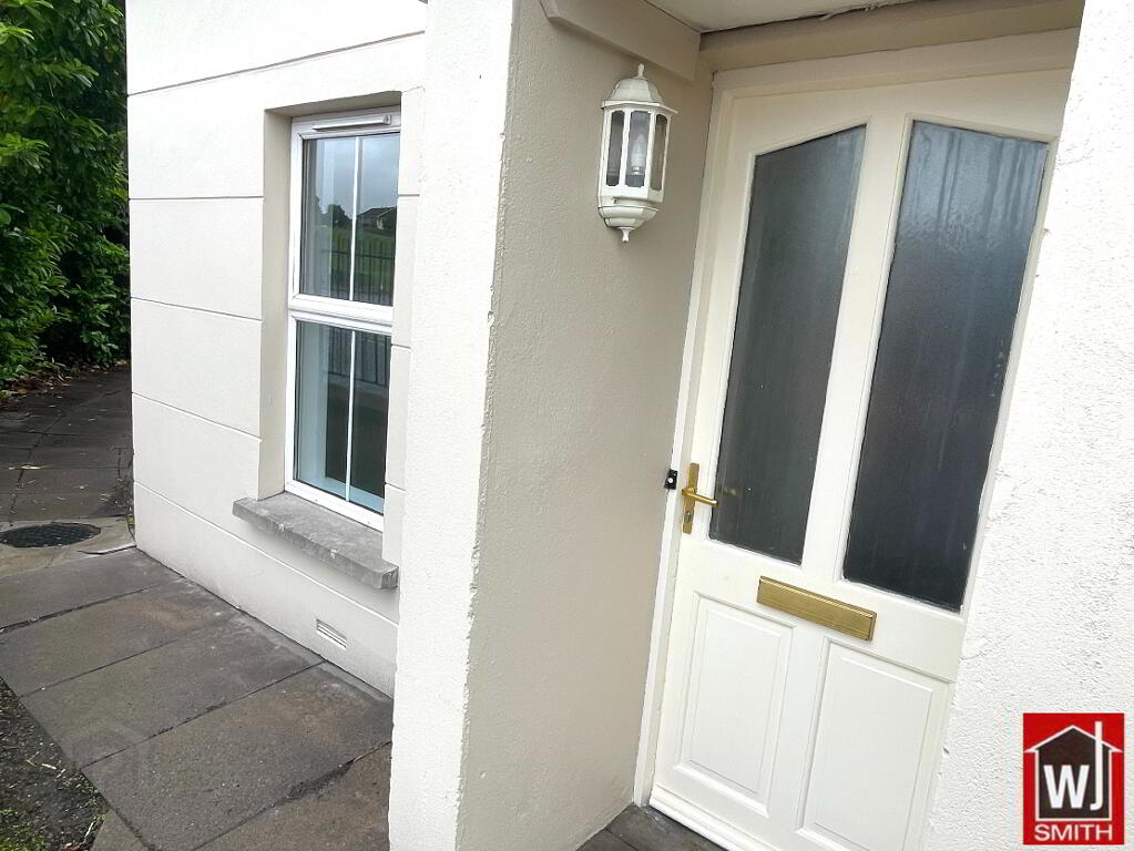 Photo 2 of 13 Lisnagort Court, Omagh