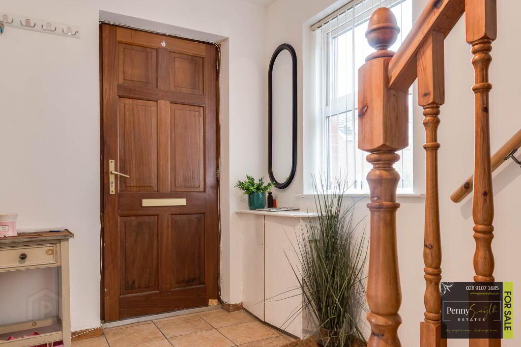 Photo 3 of 58 Meadowvale Crescent, Bangor