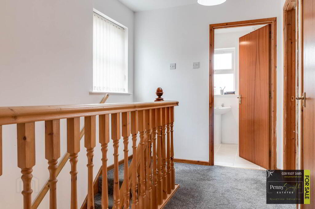 Photo 12 of 58 Meadowvale Crescent, Bangor