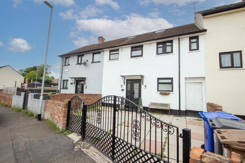 26 Ballymurphy Road, Belfast, BT12 7JL
