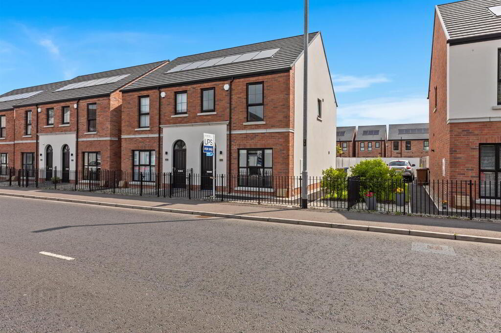 68c South Street, Newtownards, BT23 4JU