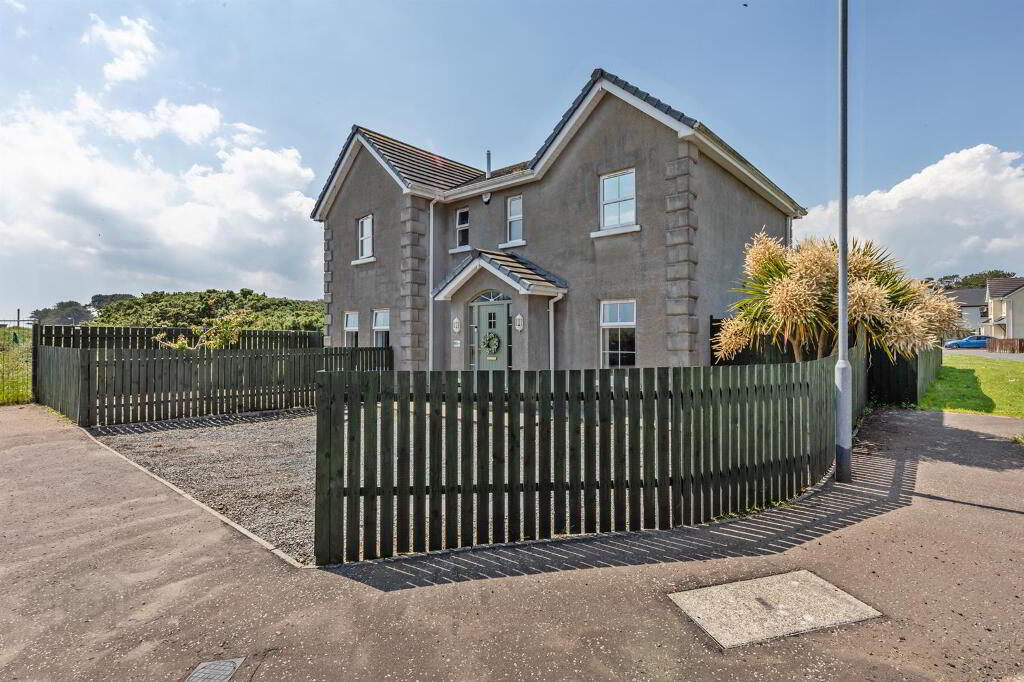 13 The Links, Ballykinler, Downpatrick, BT30 8FE