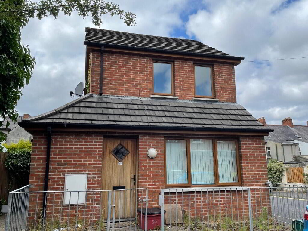 27 Eastleigh Crescent, Belfast, BT5 6HT