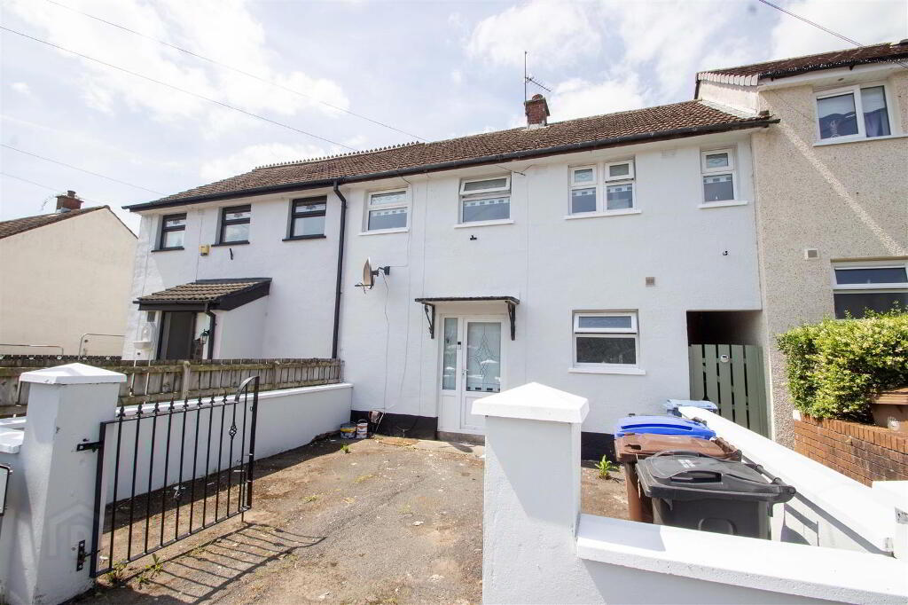 72 Ballymurphy Road, Belfast, BT12 7JN