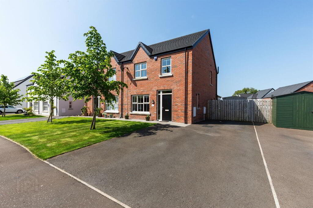 49 Black Quarter Meadow, Ballynahinch Road, Carryduff, Belfast, BT8 8GF
