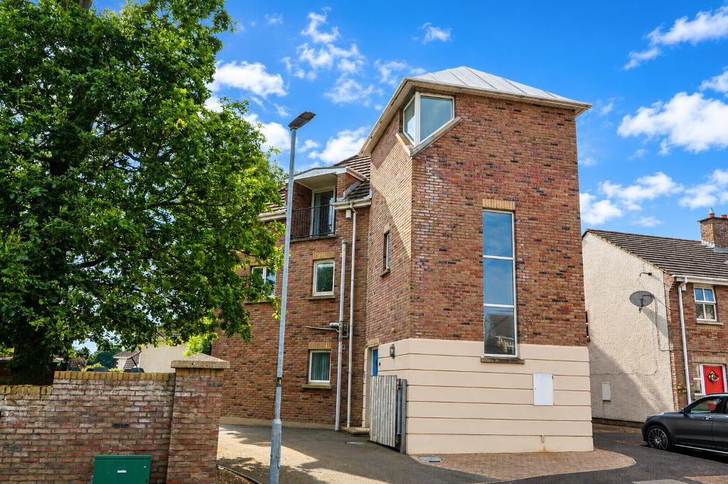 1 Drumachose Mews, Limavady, BT49 0UJ