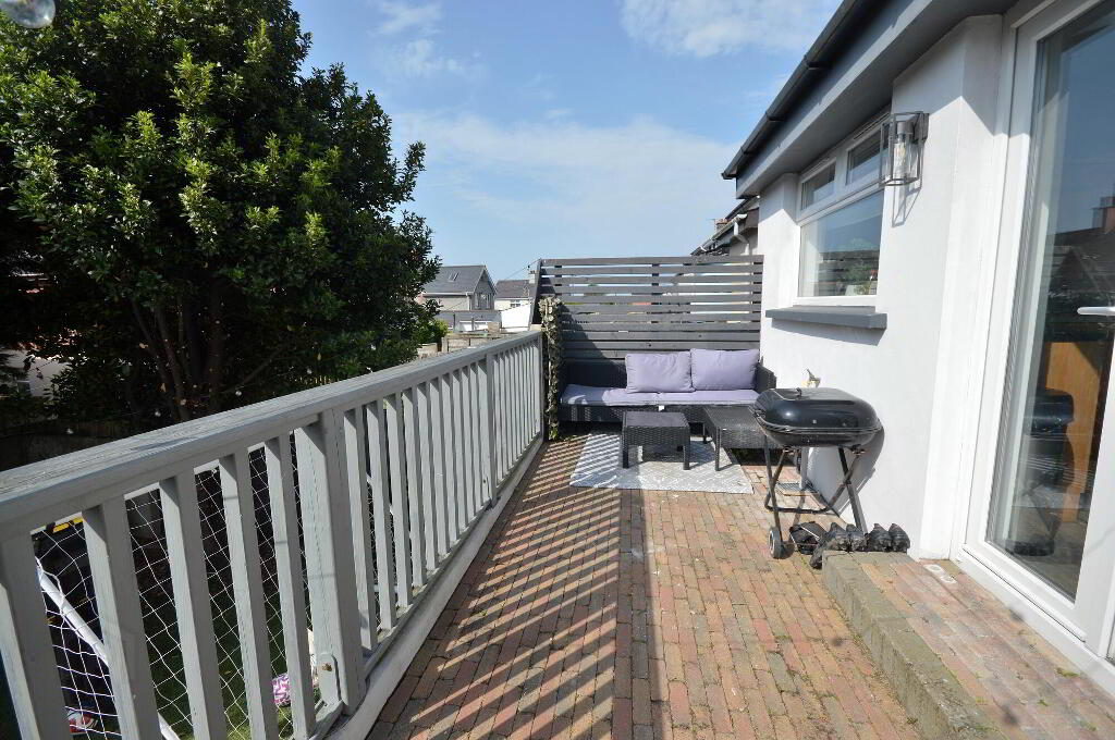 Photo 17 of 70 Clandeboye Road, Bangor