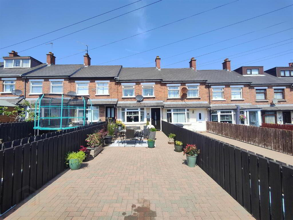 44 Ladbrook Drive, Belfast, BT14 7ND