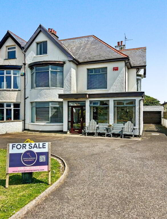 35 Coleraine Road, Portrush, BT56 8EA