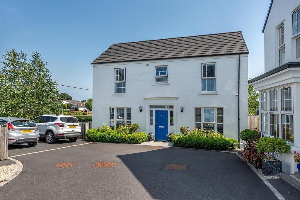 6 Hollymount Hall, Saintfield, BT24 7FU