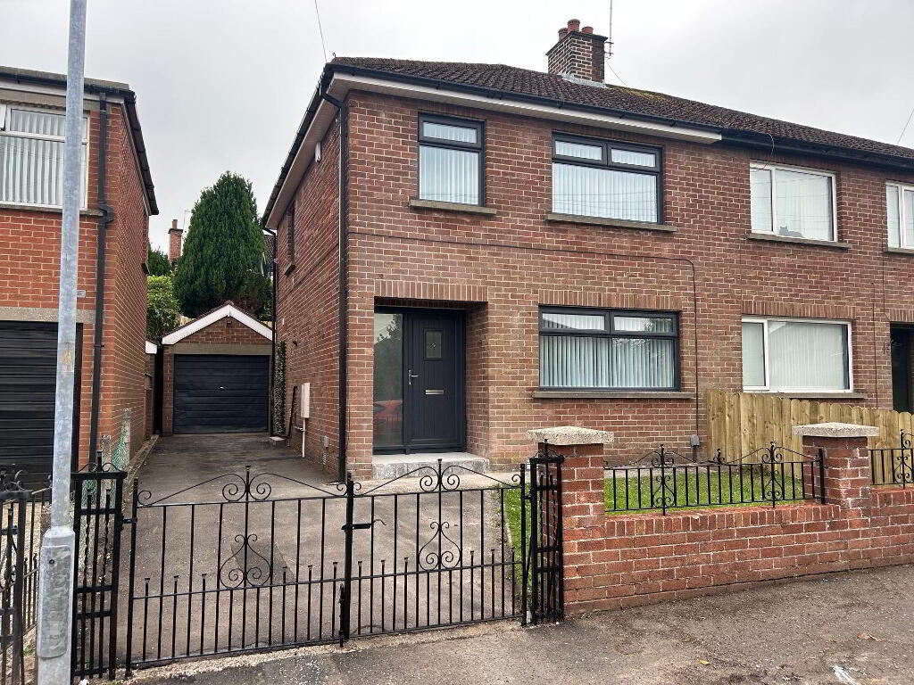 Photo 1 of 19 Prince Edward Drive, Stranmillis, Belfast