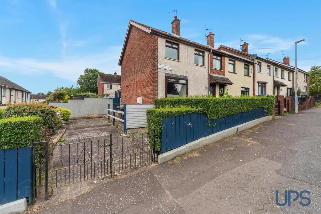 2 Rossnareen Avenue, Shaws Road, Belfast, BT11 8LP