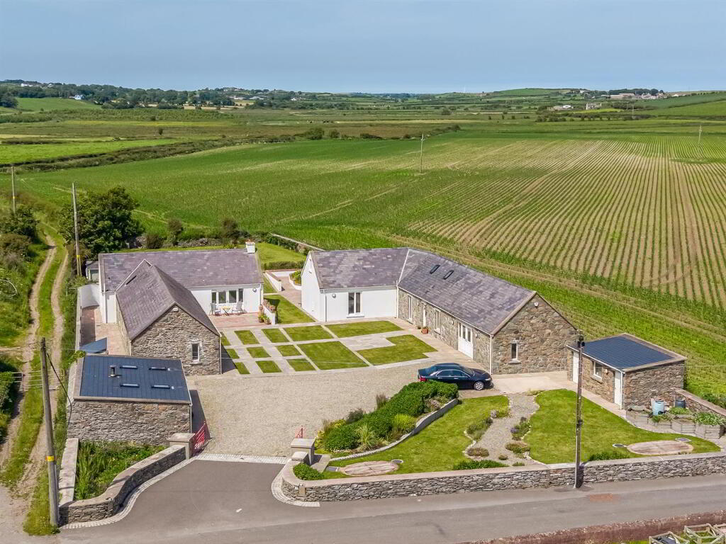 8 And 8a, Kearney Road, Portaferry, Newtownards, BT22 1QF