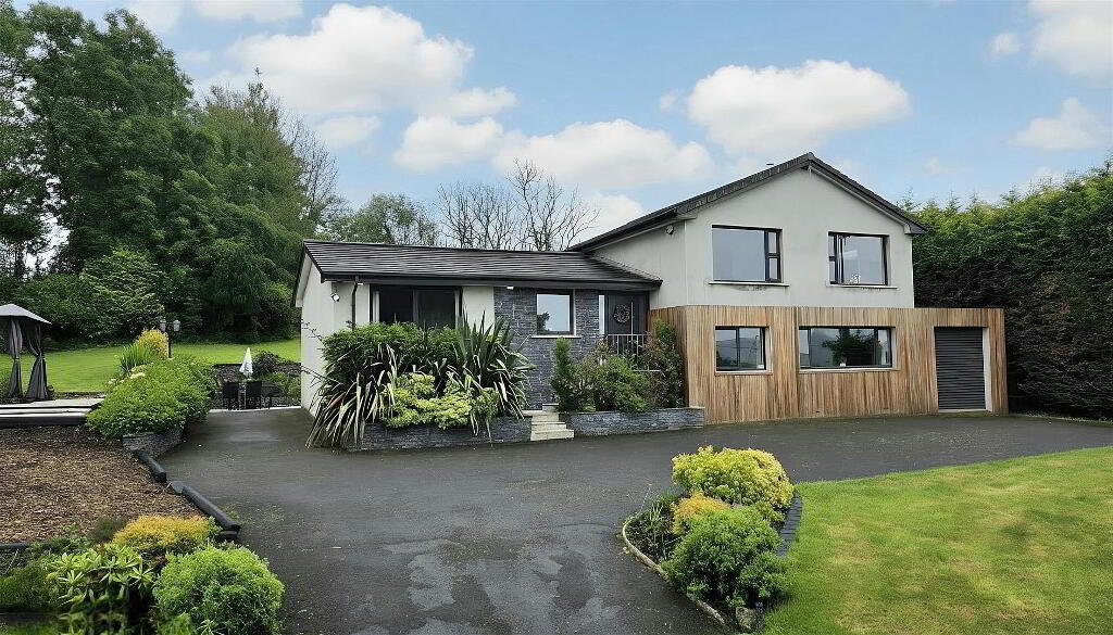 38 Ballyvallagh Road, Carrickfergus, BT40 3NA