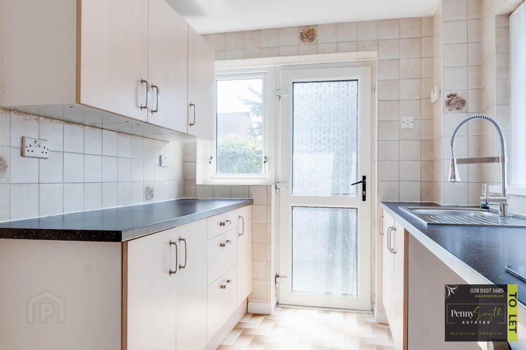 Photo 14 of 13 Ballyhenry Drive, Newtownabbey