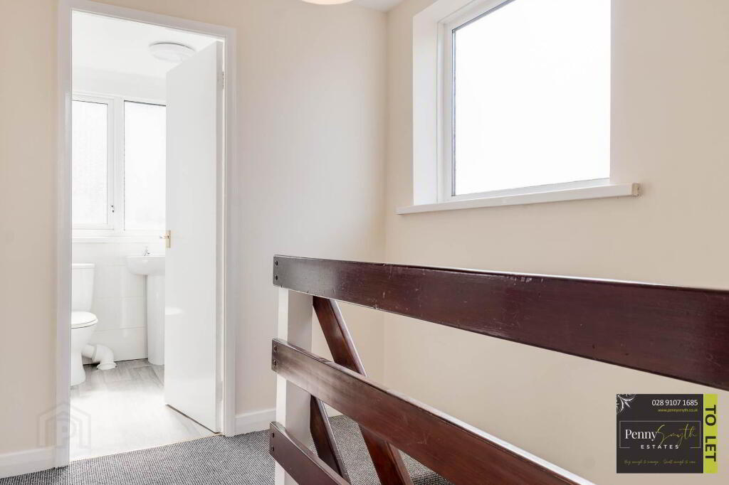 Photo 18 of 13 Ballyhenry Drive, Newtownabbey