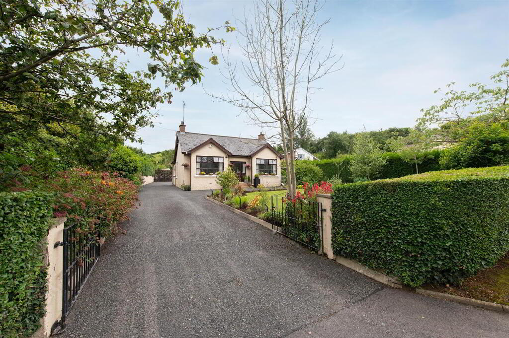48 Ballymaglave Road, Ballynahinch, BT24 8QB