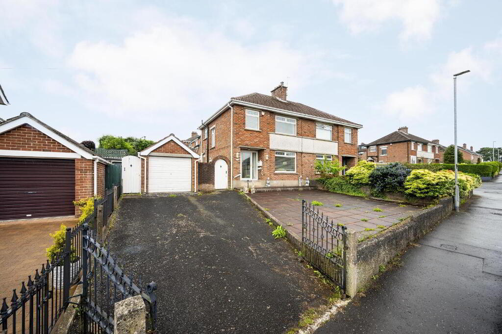 6 Cotswold Avenue, Belfast, BT8 6NA
