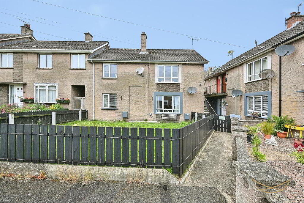 11b Greenview Place, Antrim, BT41 4EP
