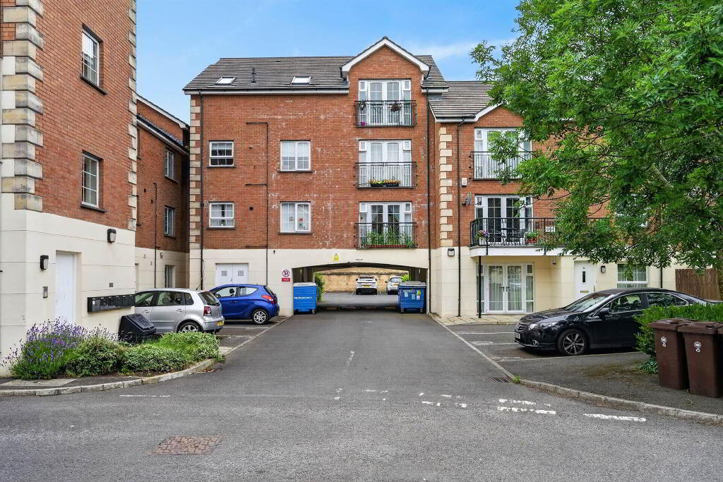 Apt 35 The Courtyard, 222 Castlereagh Road, Belfast, BT5 5FZ