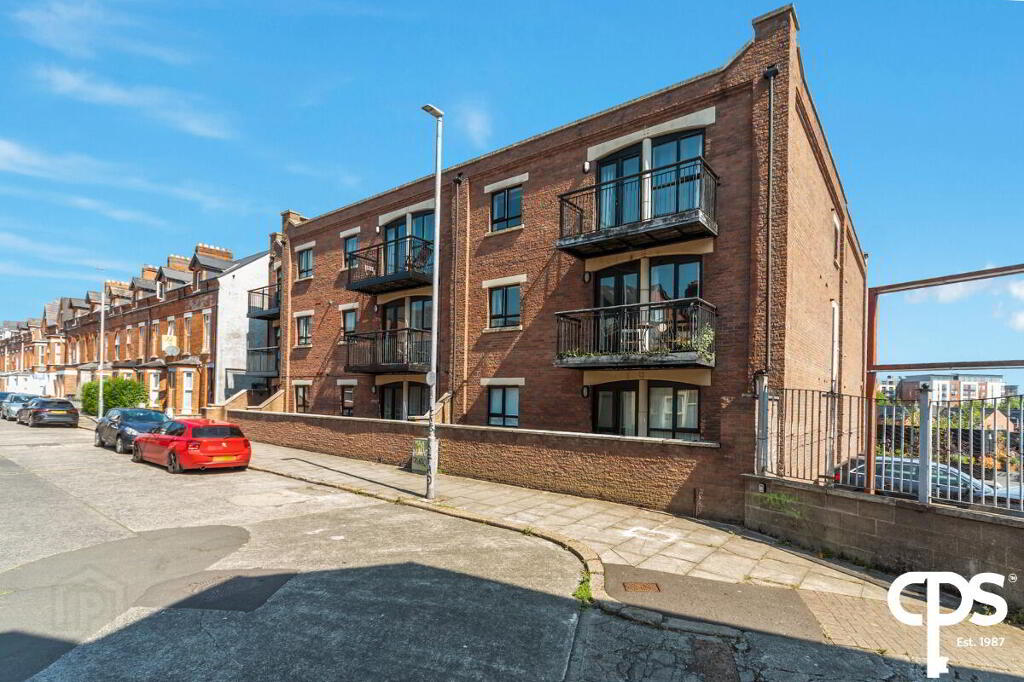 Flat 38 Cromwell Court, 110 Cromwell Road, Belfast, BT7 1NE