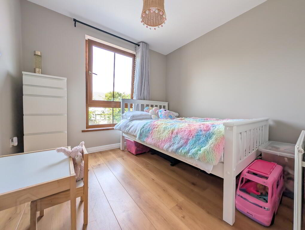 Photo 8 of 33 Brooklands Grove, Newcastle