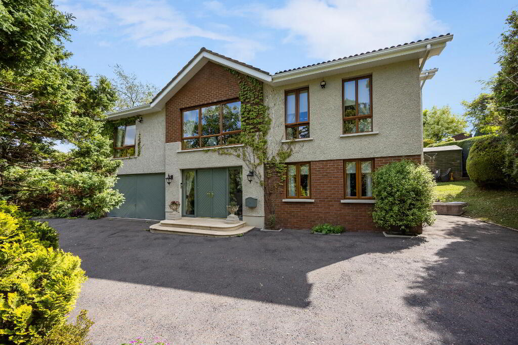 1 Oaklands, Hillsborough, BT26 6HZ